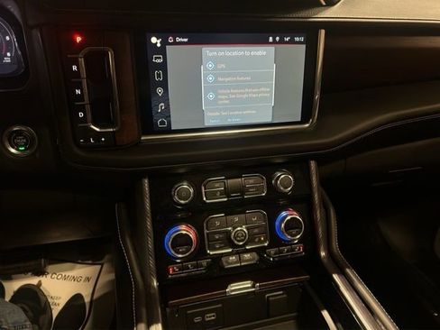 Used 2023 GMC Yukon Denali Ultimate image 16
