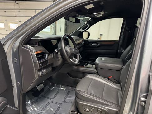 Certified 2025 GMC Yukon Denali image 39