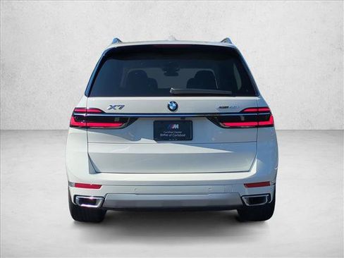 Used 2026 BMW X7 xDrive40i w/ Premium Package AWD/4WD image 4