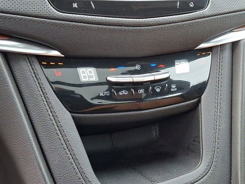 Certified 2023 Cadillac XT5 Premium Luxury image 13