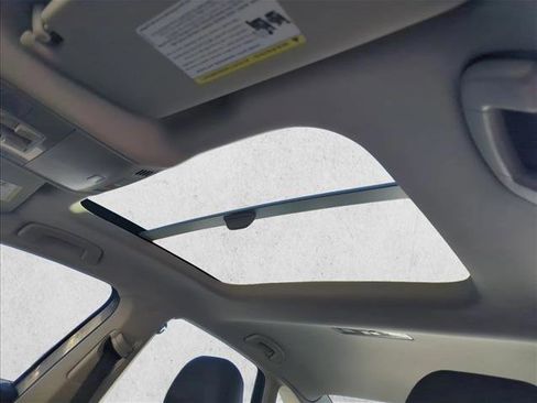 Used 2021 Volkswagen Jetta SEL Premium image 18