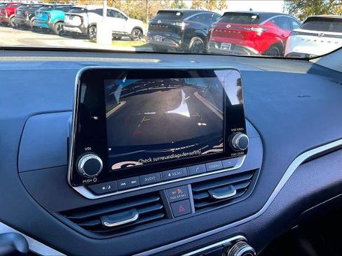 Certified 2025 Nissan Altima 2.5 S image 26