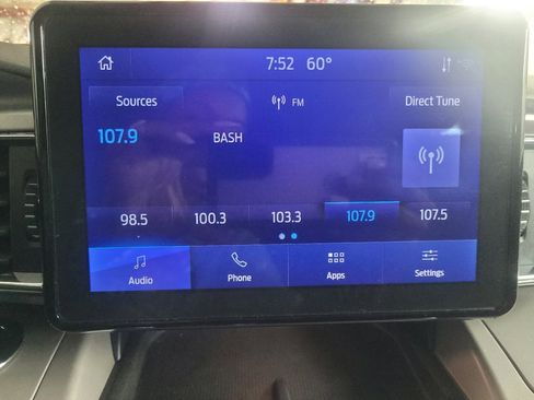 Used 2024 Ford Explorer XLT w/ Equipment Group 202A RWD image 25