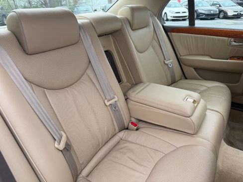 Used 2005 Lexus LS 430 image 38