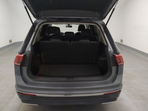 Used 2020 Volkswagen Tiguan SE w/ 3rd Row Seat Package AWD/4WD image 29