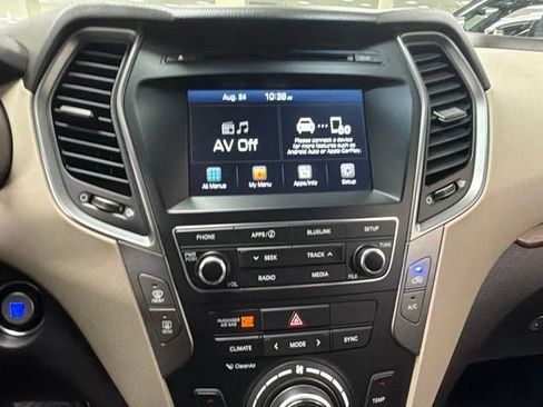 Used 2018 Hyundai Santa Fe Sport FWD image 20