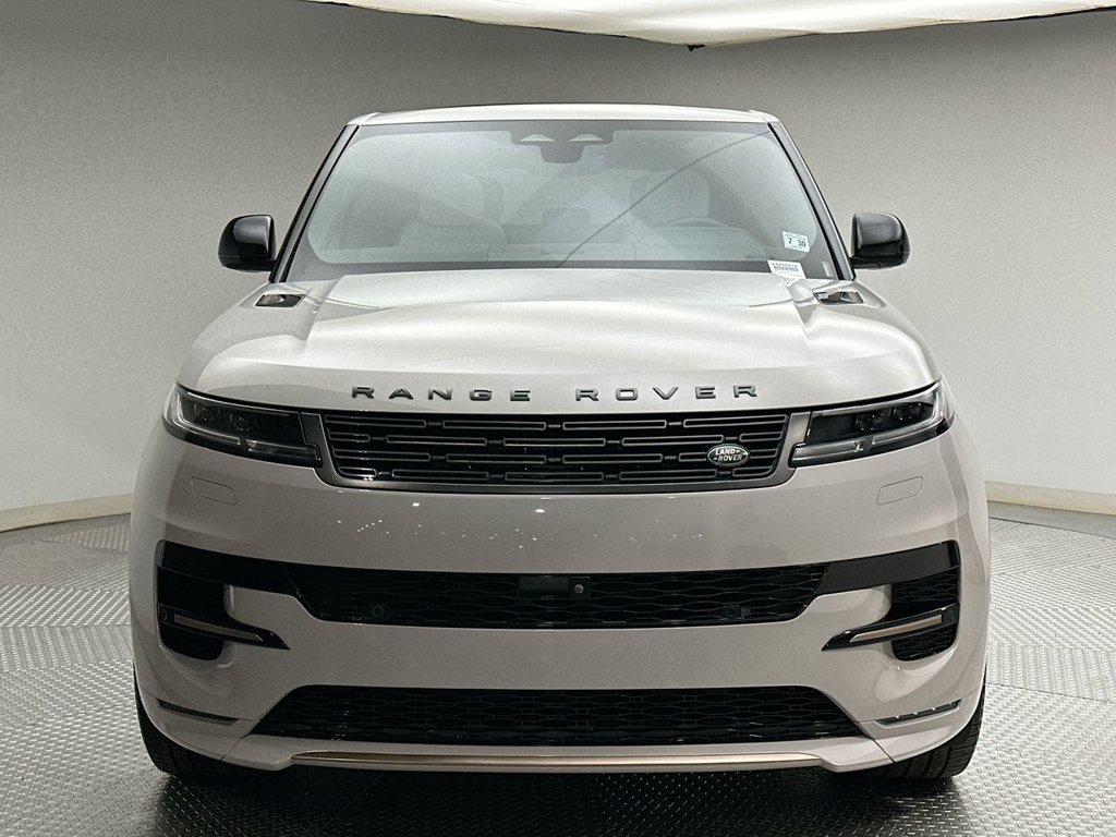 Used 2025 Land Rover Range Rover Sport Dynamic SE AWD/4WD image 16