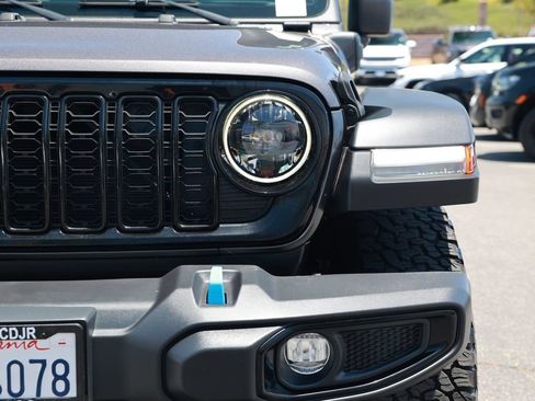 Used 2024 Jeep Wrangler Unlimited AWD/4WD image 5