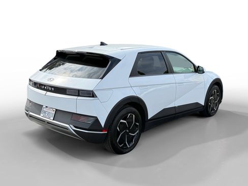 Certified 2024 Hyundai Ioniq 5 SEL RWD image 5
