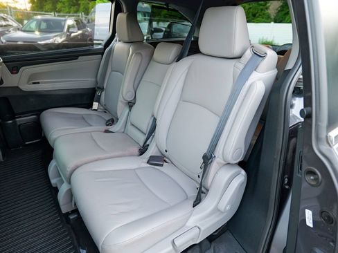 Used 2023 Honda Odyssey Touring image 28