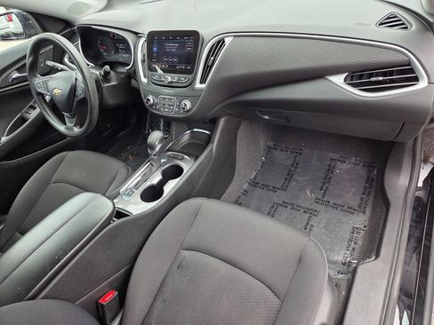 Used 2024 Chevrolet Malibu LT FWD image 18