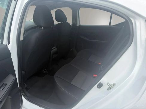 Used 2024 Nissan Sentra SV FWD image 28
