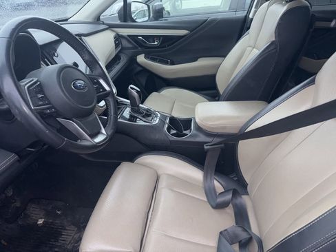 Used 2021 Subaru Outback Limited image 2