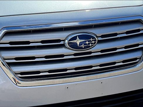 Used 2016 Subaru Outback 2.5i Premium image 26