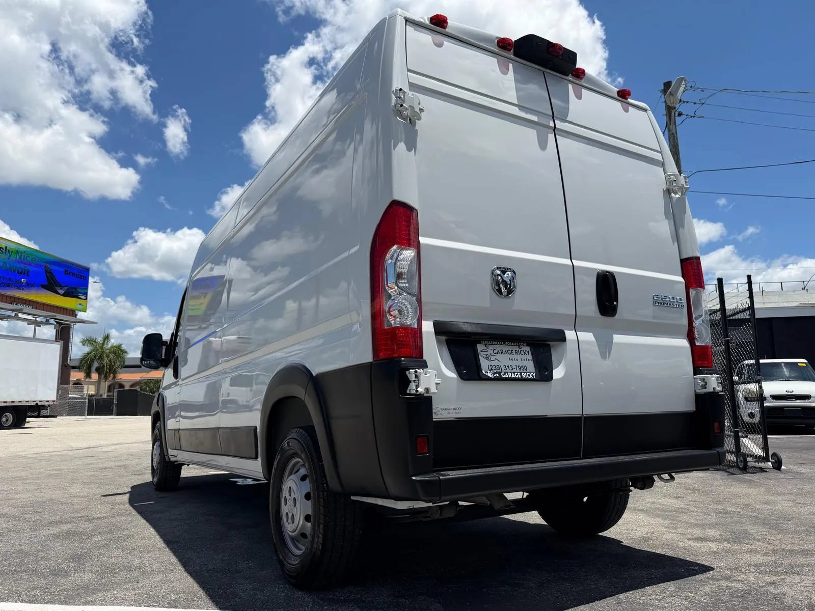 Used 2023 RAM ProMaster 2500 FWD image 32
