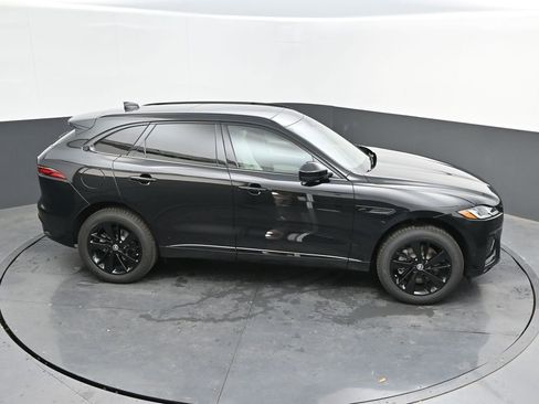 Used 2026 Jaguar F-PACE R-Dynamic S image 34