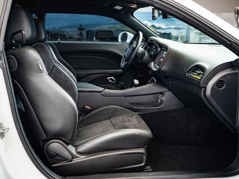 Used 2023 Dodge Challenger R/T Scat Pack image 21