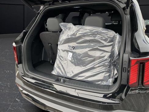 New 2026 Kia Sorento SX Prestige image 17