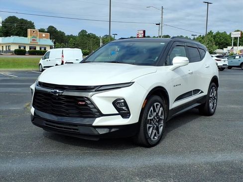 Used 2023 Chevrolet Blazer RS w/ Driver Confidence II Package FWD image 1