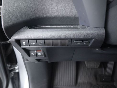 Used 2025 Toyota Sienna XSE w/ XSE Premium Package FWD image 21