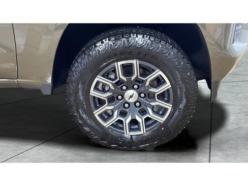 Used 2023 Chevrolet Colorado Z71 w/ Z71 Convenience Package 2 image 19