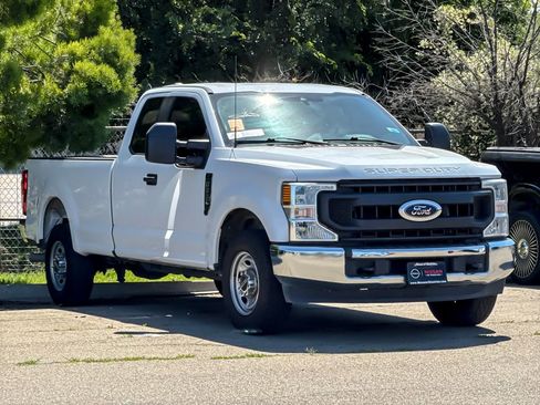Used 2021 Ford F250 XL w/ Power Equipment Group RWD image 1