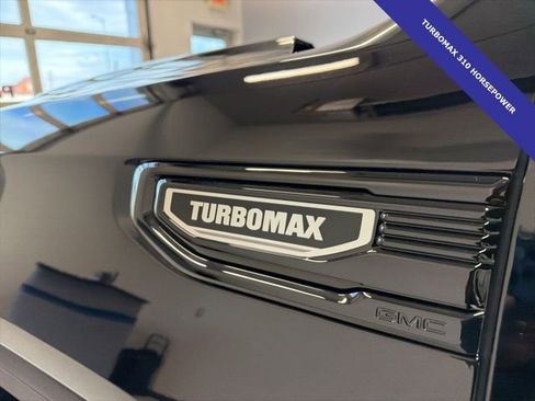 New 2026 GMC Sierra 1500 Elevation image 5