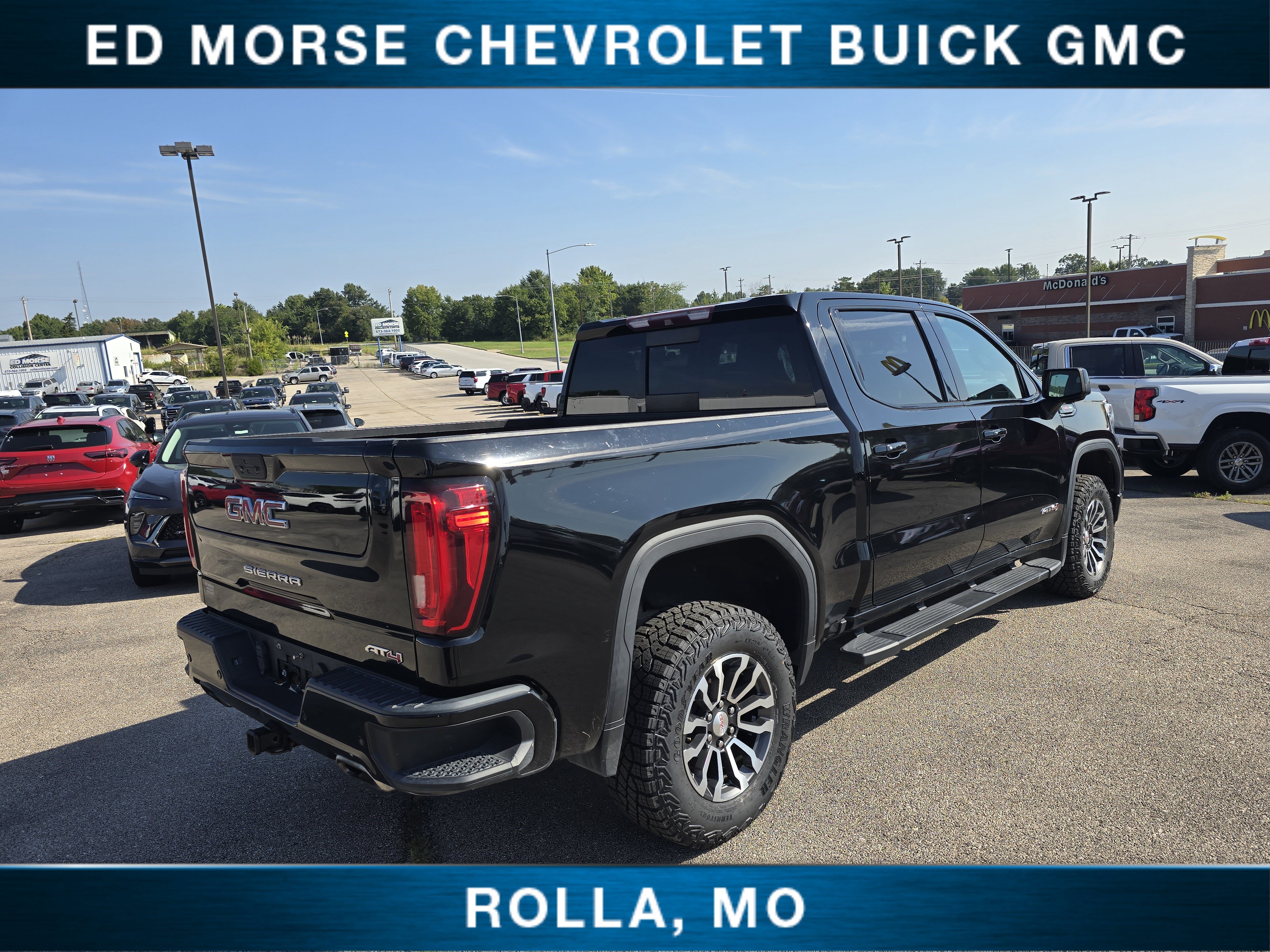 Used 2019 GMC Sierra 1500 AT4 w/ AT4 Premium Package AWD/4WD image 3