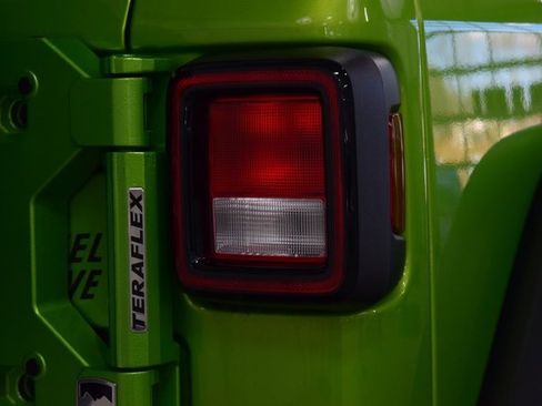 Used 2025 Jeep Wrangler Sport image 18