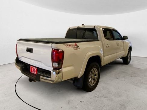 Used 2018 Toyota Tacoma SR5 image 6