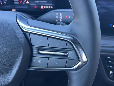 New 2026 Chevrolet Suburban Premier image 9