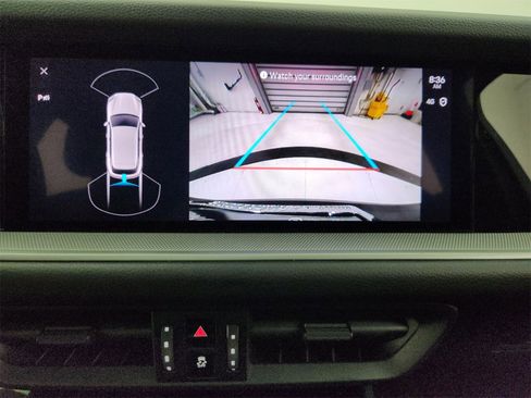 Used 2024 Porsche Cayenne image 31