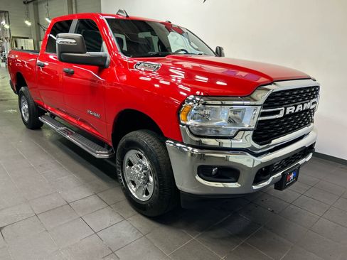 Used 2024 RAM 2500 Big Horn w/ Bed Utility Group AWD/4WD image 2