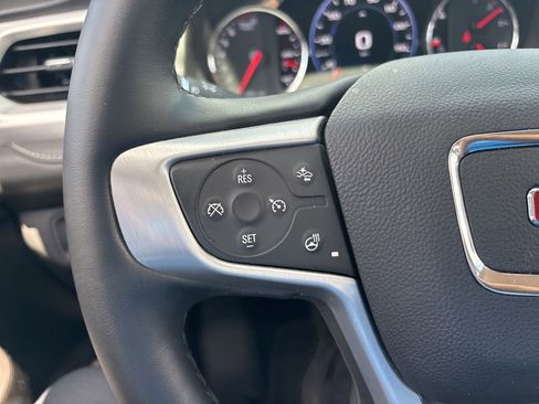 Used 2023 GMC Acadia SLT w/ Elevation Edition FWD image 25