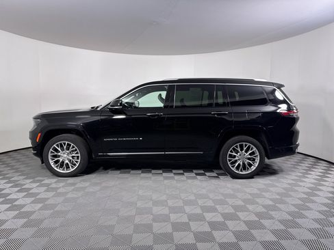Used 2023 Jeep Grand Cherokee L Summit AWD/4WD image 15