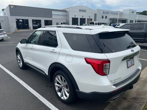 Used 2023 Ford Explorer Platinum w/ Technology Package AWD/4WD image 4