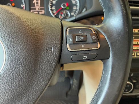 Used 2014 Volkswagen Passat TDI SEL Premium image 20