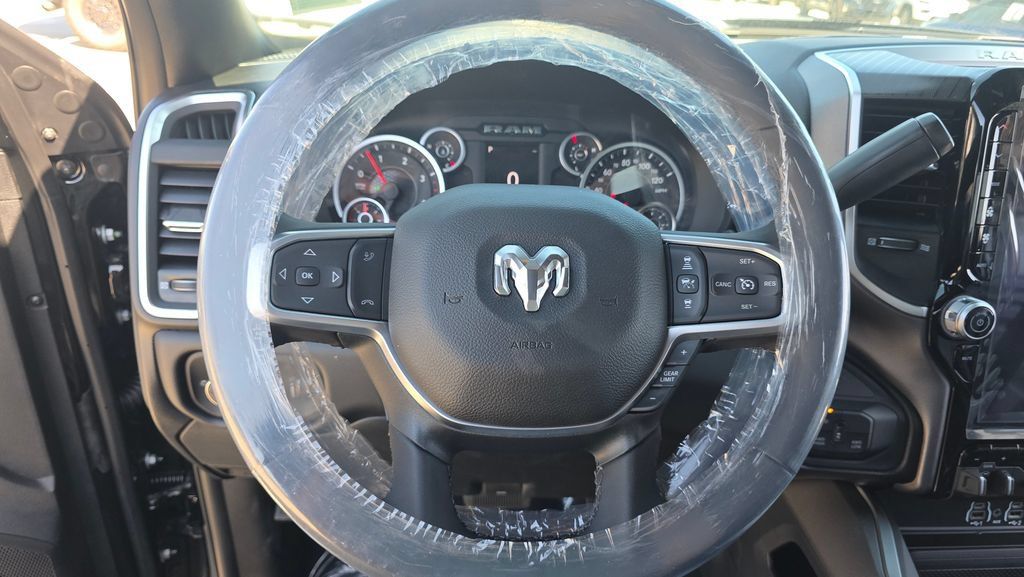 New 2026 RAM 3500 Big Horn AWD/4WD image 27