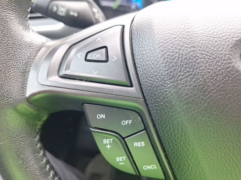 Used 2022 Ford Edge SEL w/ Sport Appearance Package AWD/4WD image 21