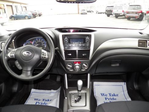 Used 2011 Subaru Forester 2.5X Premium w/ All-Weather Pkg image 18