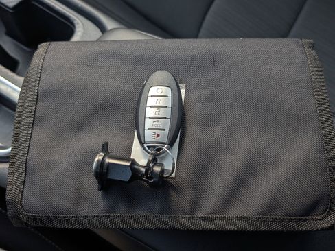 Used 2024 Nissan Sentra SV image 34