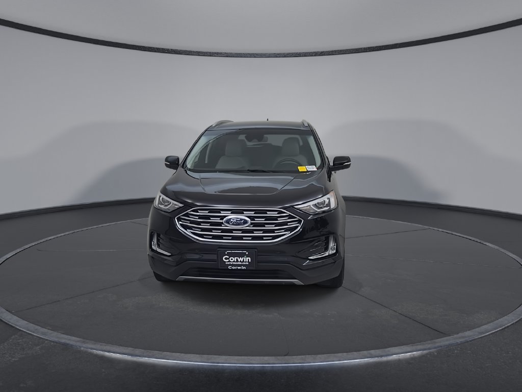 Used 2020 Ford Edge Titanium w/ Class II Trailer Tow Package AWD/4WD image 8