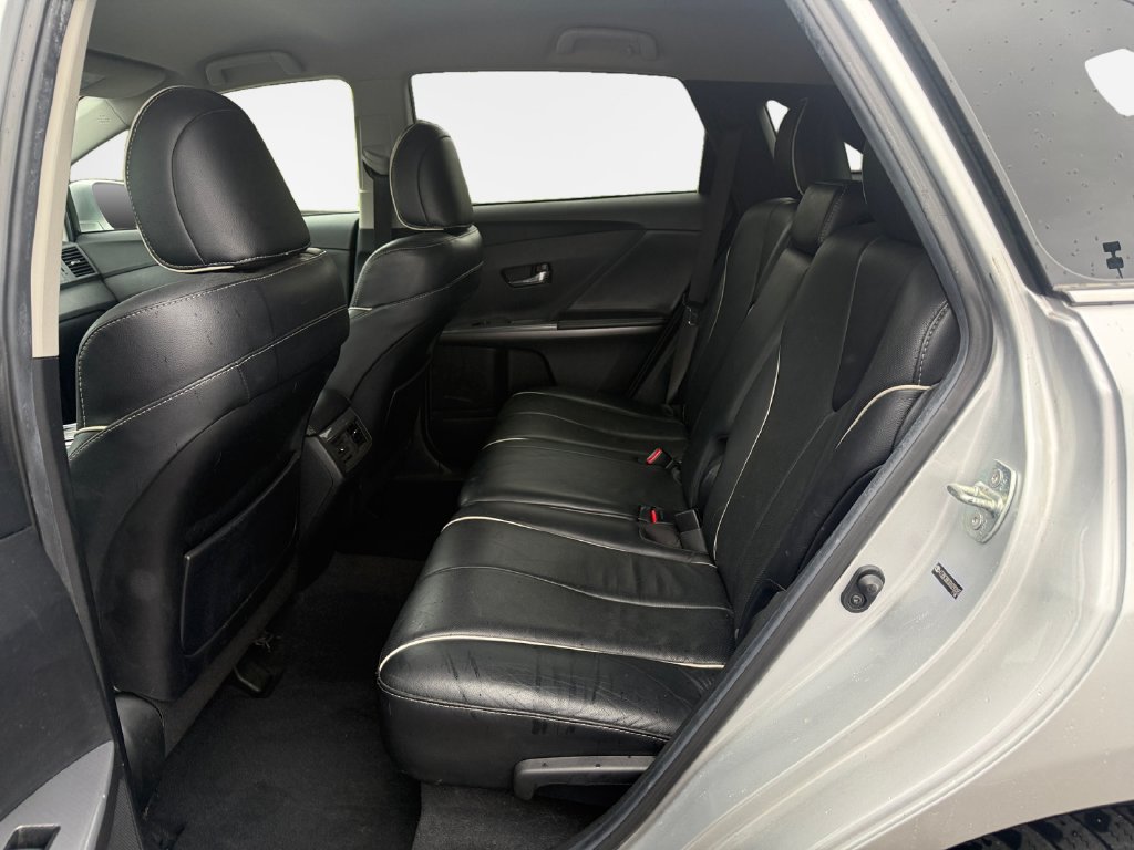 Used 2013 Toyota Venza XLE AWD/4WD image 24