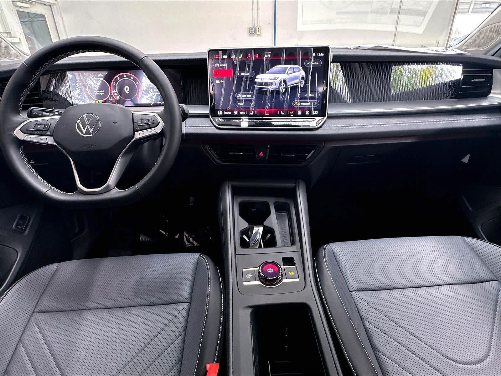New 2026 Volkswagen Tiguan SE AWD/4WD image 5