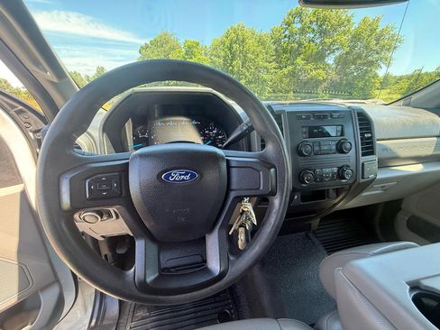 Used 2017 Ford F350 XL w/ Power Equipment Group RWD image 20