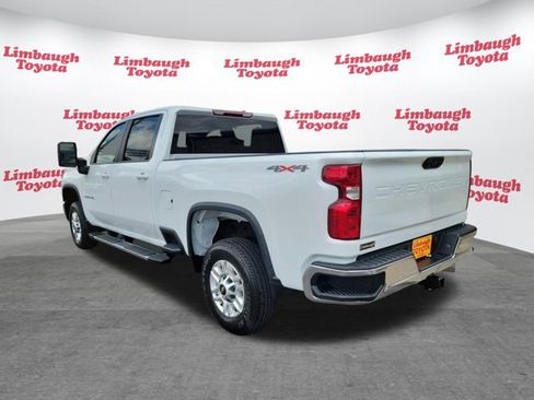 Used 2024 Chevrolet Silverado 2500 LT AWD/4WD image 24
