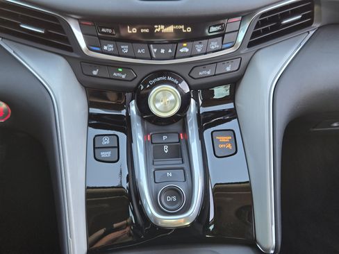 Certified 2025 Acura TLX w/ Technology Package image 19