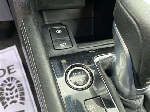 Used 2021 Nissan Kicks SV FWD image 14