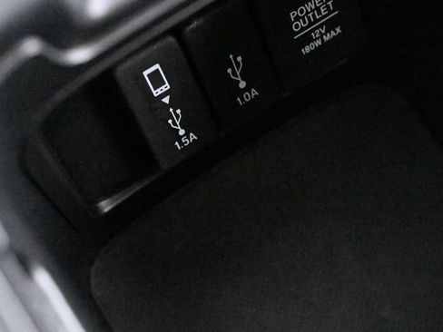 Used 2018 Honda CR-V Touring image 19