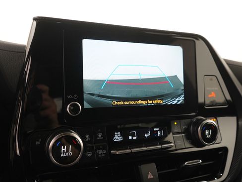 Used 2025 Toyota Highlander XSE image 23